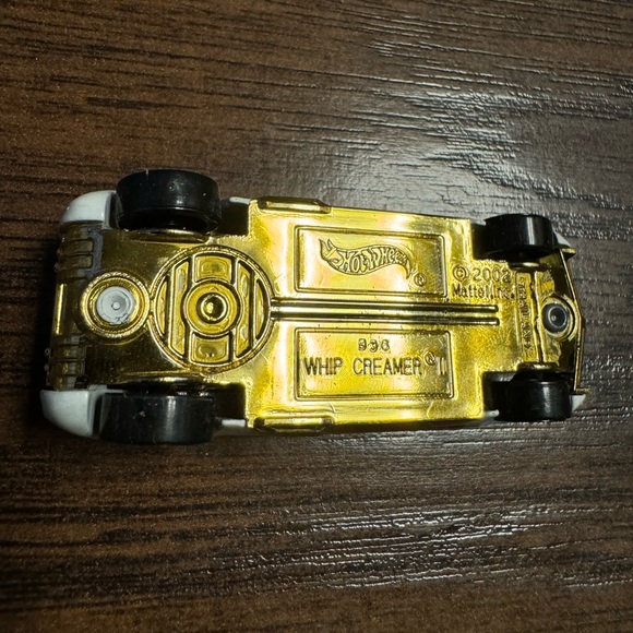 Vintage 2002 Hot Wheels Whip Creamer II 2 Red, White Roof Opens Rare Car Collect - Picture 4 of 4